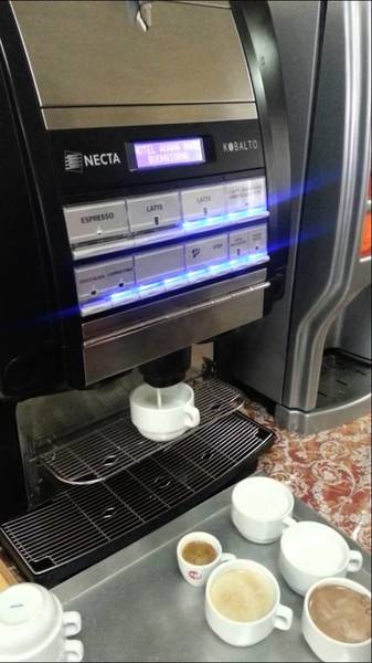 Aparate Vending Necta Kobalto Es Cu Cafea Boabe Anuntul Ro